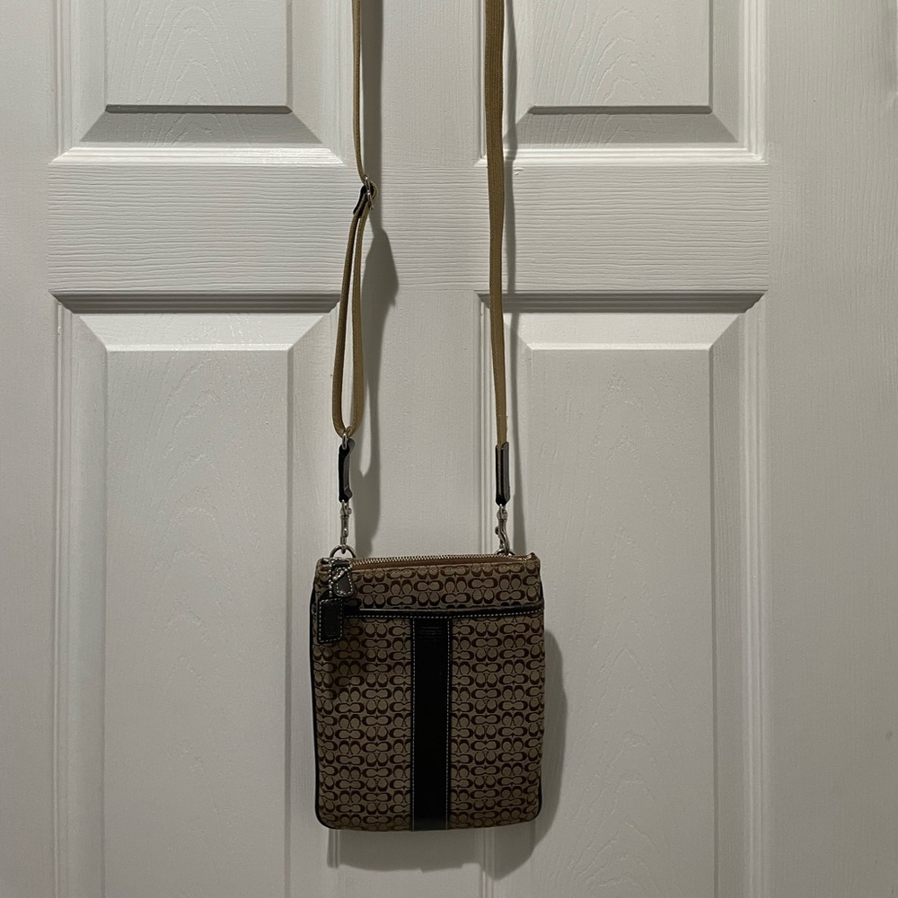 Coach crossbody bag in brown.